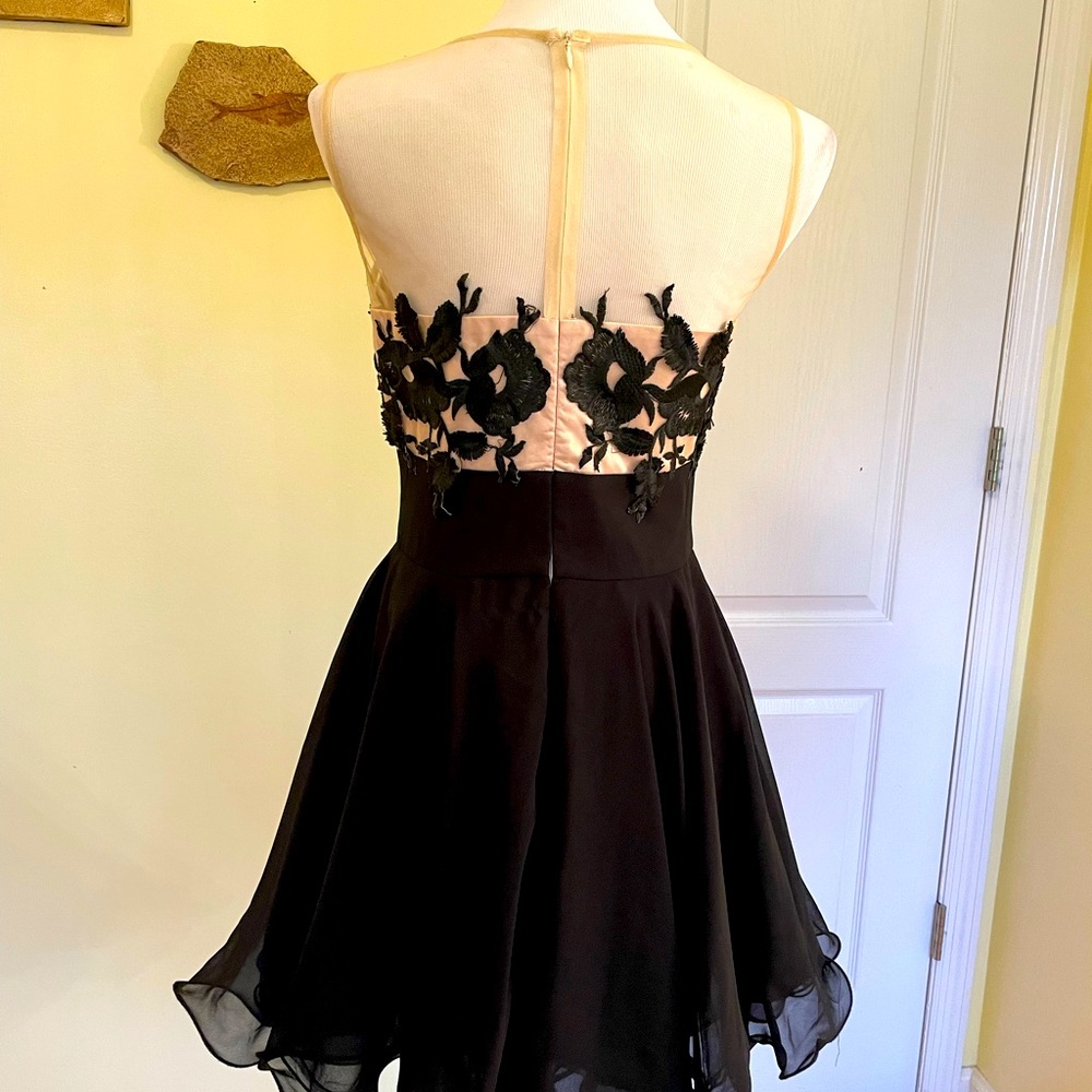 ModCloth ChiChi of London Dress - Picture 9 of 12